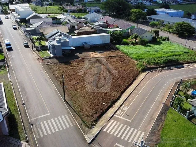 Terreno com 377m², à venda, no bairro Centro em Fazenda Vilanova