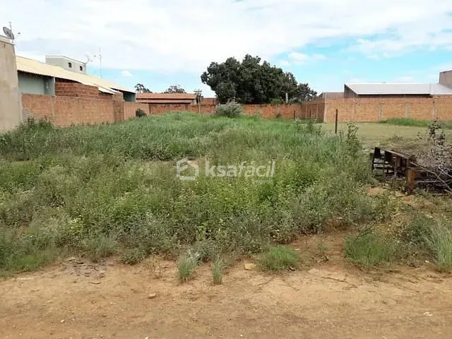 Terreno com 372m², à venda, no bairro Jardim Santa Emília em Campo Grande