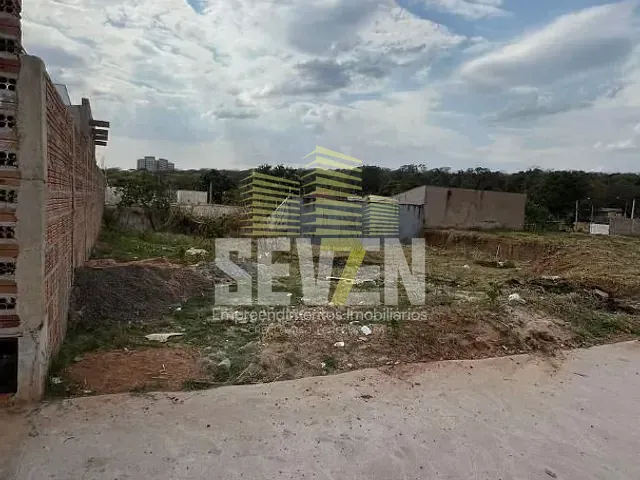 Terreno com 126m², à venda, no bairro Jardim Nicéia em Bauru