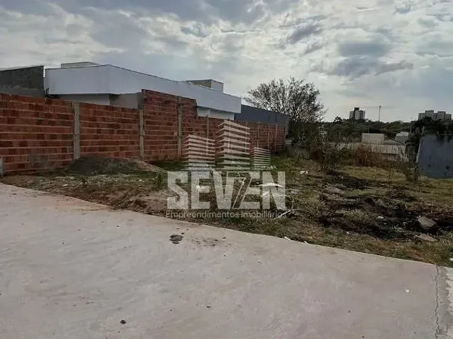 Terreno com 126m², à venda, no bairro Jardim Nicéia em Bauru