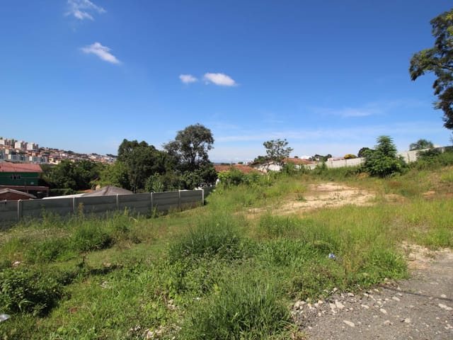 Terreno com 1172m², à venda, no bairro Ronda em Ponta Grossa