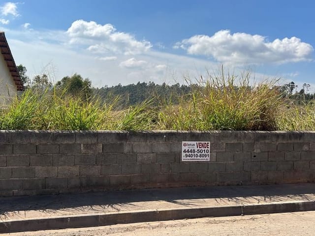 Terreno com 333m², à venda, no bairro Guaturinho em Cajamar