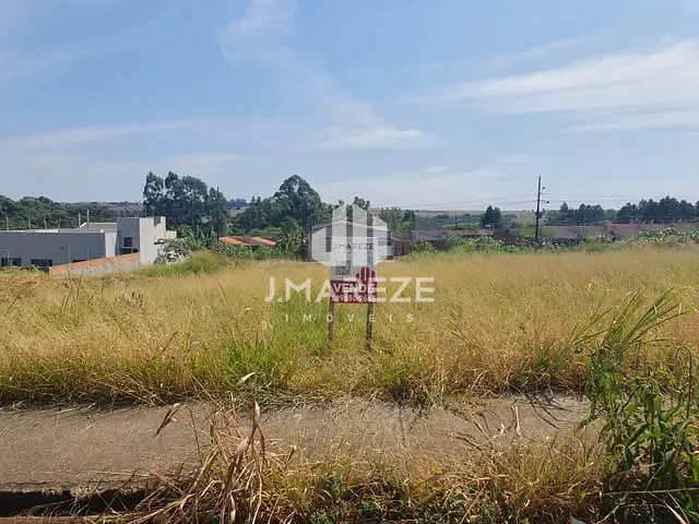 Terreno com 228m², à venda, no bairro Jardim Santiago em Apucarana
