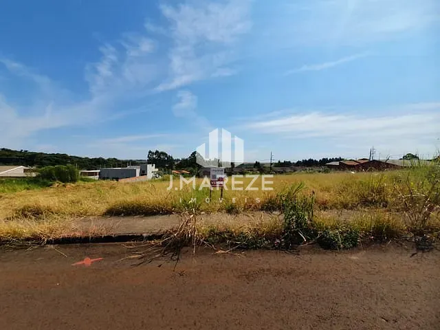 Terreno com 228m², à venda, no bairro Jardim Santiago em Apucarana