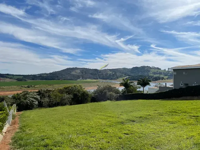 Terreno com 1000m², à venda, no bairro Dos Cubas em Piracaia