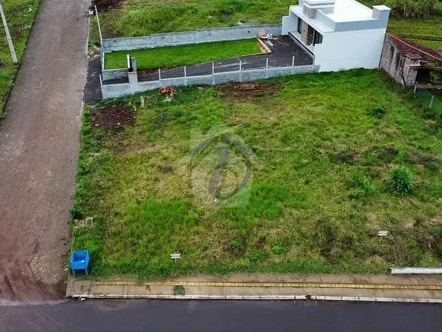 Terreno com 326m², à venda, no bairro Centro em Paverama