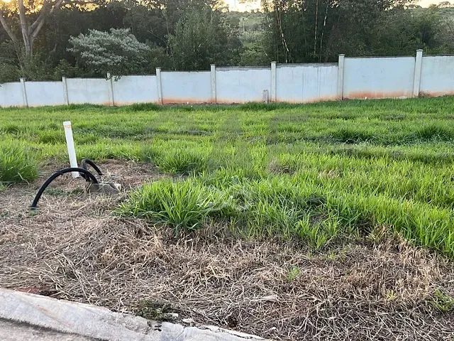 Terreno com 306m², à venda, no bairro Tanquinho Velho em Jaguariúna