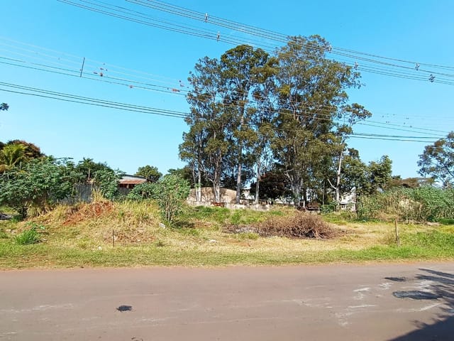Terreno com 2404m², à venda, no bairro Parque Maracana em Cambé