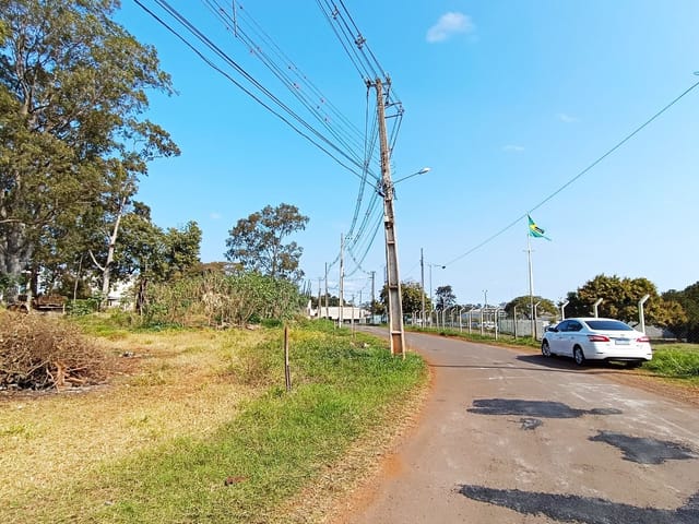 Terreno com 2404m², à venda, no bairro Parque Maracana em Cambé