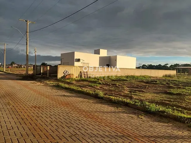 Terreno com 330m², à venda, no bairro Arroio do Sal em Arroio do Sal
