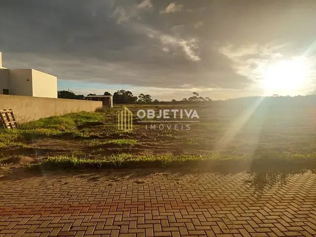 Terreno com 330m², à venda, no bairro Arroio do Sal em Arroio do Sal