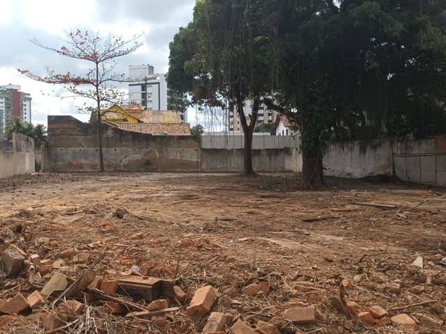 Terreno com 1300m², à venda, no bairro centro em Goitacazes