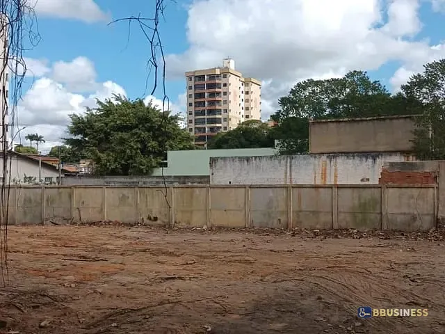 Terreno com 1300m², à venda, no bairro centro em Goitacazes
