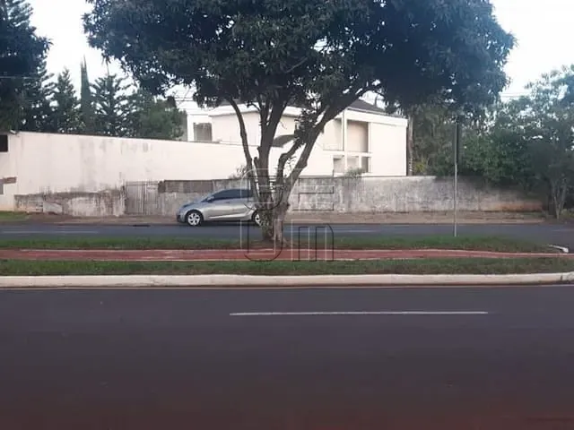 Terreno com 2531m², à venda, no bairro Centro em Londrina