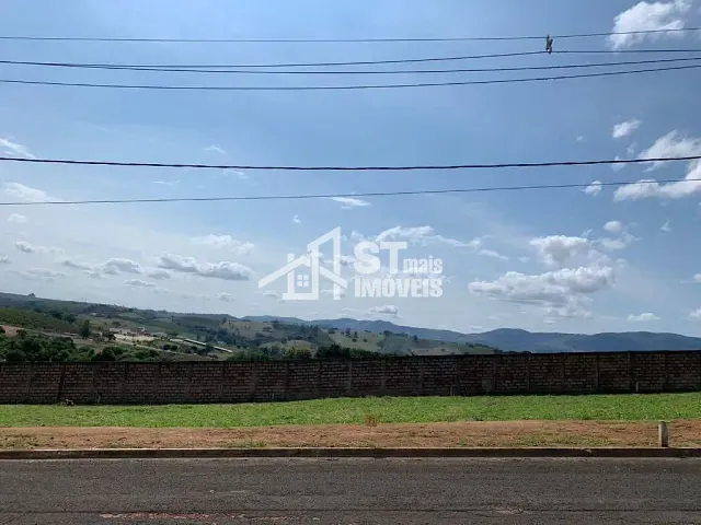 Terreno com 300m², à venda, no bairro Clube Campestre em Andradas