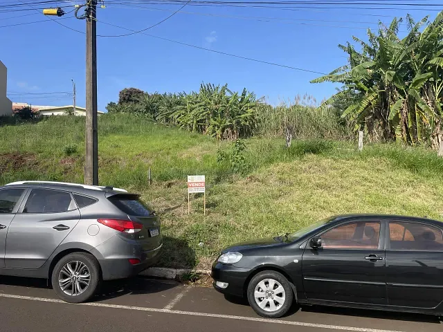 Terreno com 436m², à venda, no bairro Centro em Apucarana