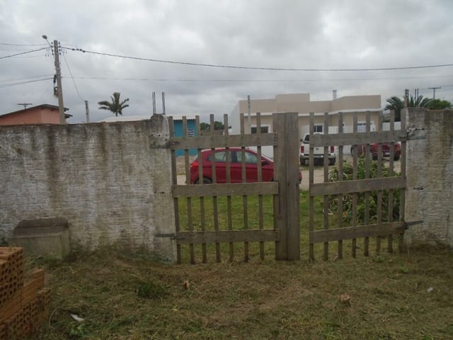 Terreno com 180m², à venda, no bairro Cassino em Rio Grande