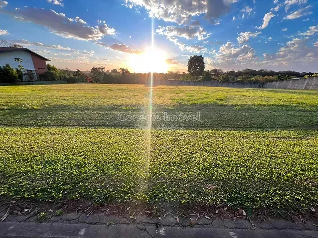 Terreno com 990m², à venda, no bairro Plazza Ville em Jaguariúna
