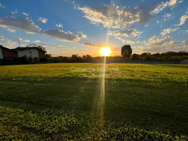 Terreno com 990m², à venda, no bairro Plazza Ville em Jaguariúna