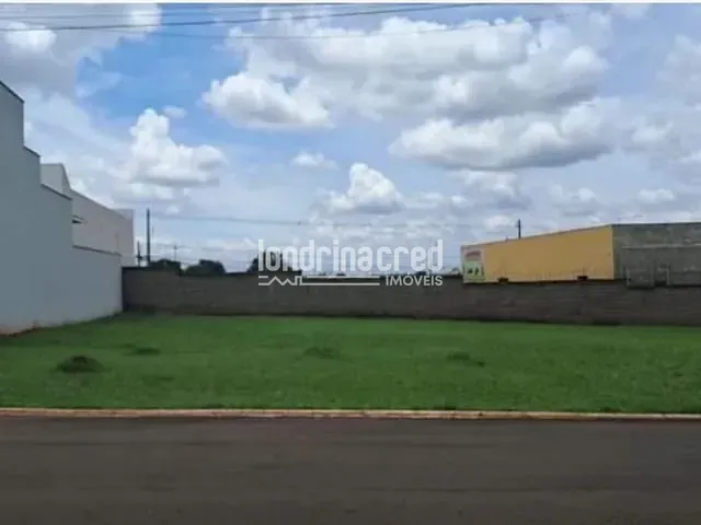 Terreno com 304m², à venda, no bairro Conjunto Habitacional Jesualdo Garcia Pessoa em Londrina