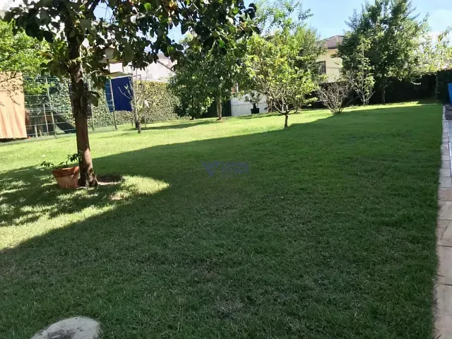 Terreno com 375m², à venda, no bairro Vila Martinez em Jacareí