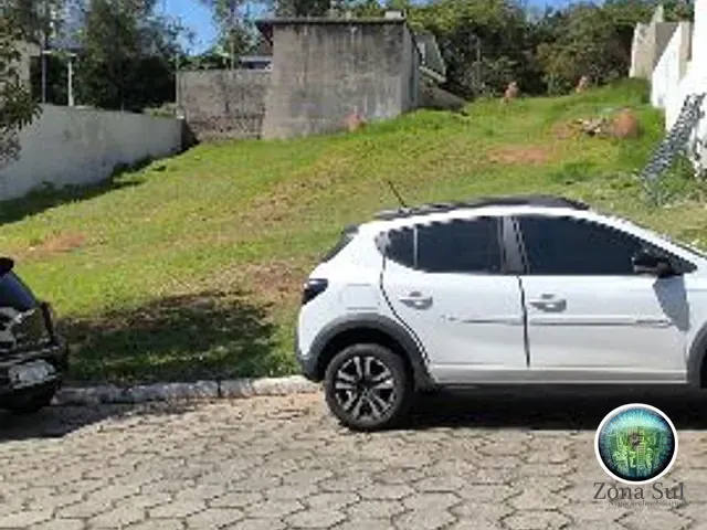 Terreno com 300m², à venda, no bairro Vila Domingues em Votorantim
