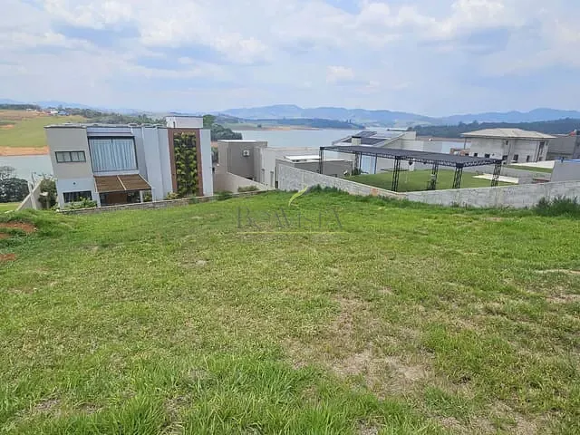 Terreno com 1000m², à venda, no bairro Palmas do Paiol em Joanópolis