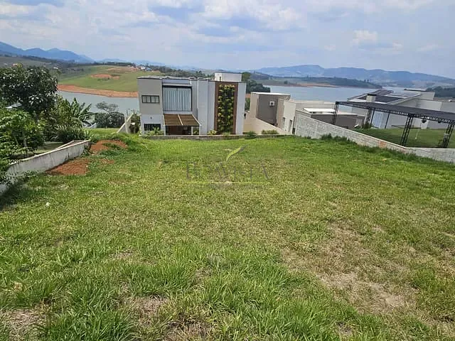Terreno com 1000m², à venda, no bairro Palmas do Paiol em Joanópolis