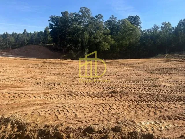 Terreno com 450m², à venda, no bairro Brigadeiro Tobias em Sorocaba