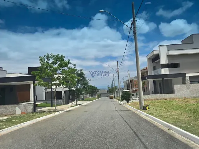 Terreno com 270m², à venda, no bairro Loteamento Floresta em São José dos Campos