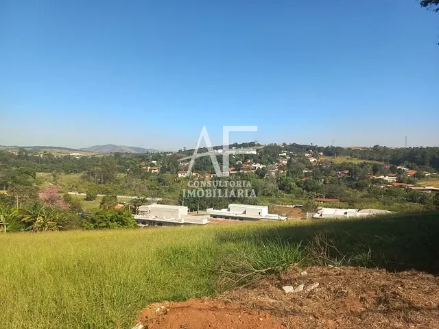 Terreno com 2160m², à venda, no bairro Chácaras Cataguá em Taubaté