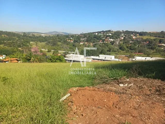 Terreno com 2160m², à venda, no bairro Chácaras Cataguá em Taubaté