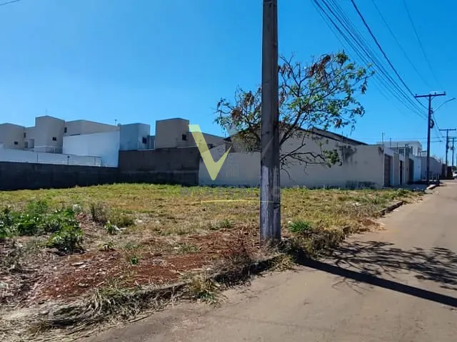 Terreno com 407m², à venda, no bairro Flor do Cerrado em Anápolis