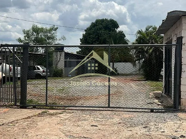 Terreno com 864m², à venda, no bairro Centro-Sul em Várzea Grande