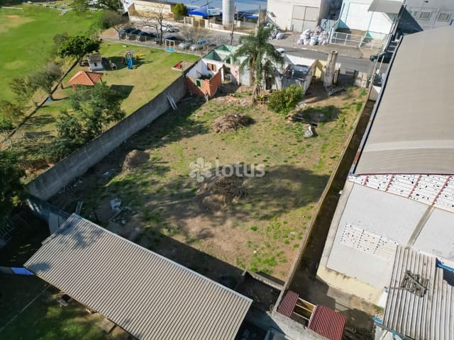 Terreno com 1200m², à venda, no bairro Jardim Santa Marta (Fazendinha) em Santana de Parnaíba