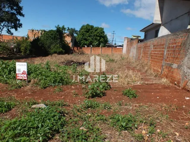 Terreno com 297m², à venda, no bairro Núcleo Habitacional Djalma Mendes de Oliveira em Apucarana