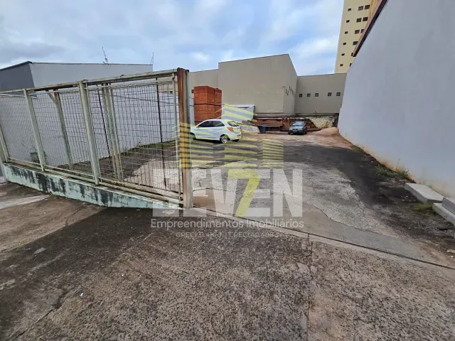 Terreno com 263m², à venda, no bairro Centro em Bauru