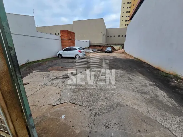 Terreno com 263m², à venda, no bairro Centro em Bauru