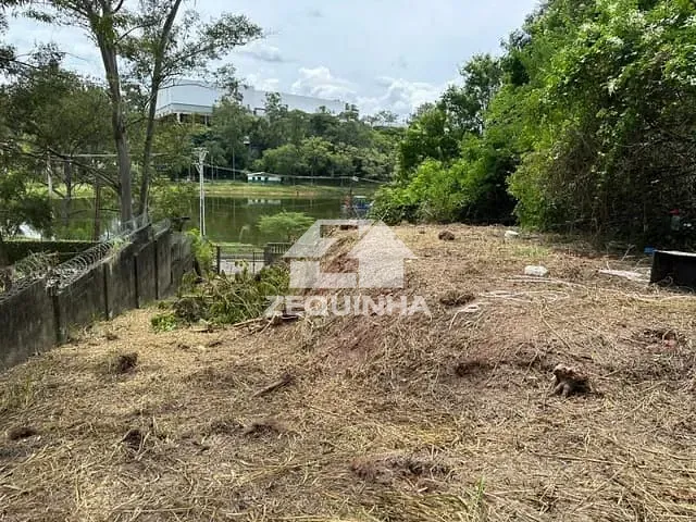 Terreno com 1000m², à venda, no bairro Tres Montanhas em Osasco