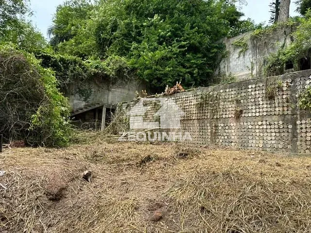 Terreno com 1000m², à venda, no bairro Tres Montanhas em Osasco