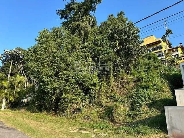 Terreno com 360m², à venda, no bairro Jardim Aracy em Mogi das Cruzes