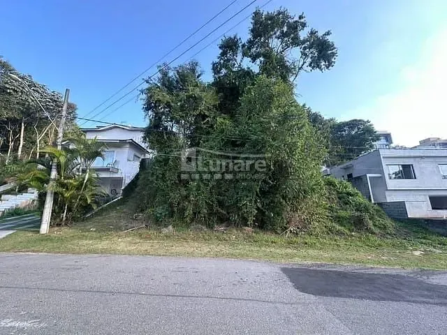 Terreno com 360m², à venda, no bairro Jardim Aracy em Mogi das Cruzes