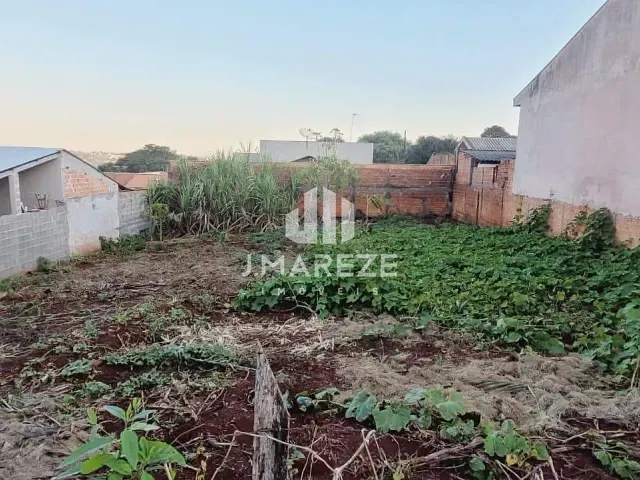 Terreno com 370m², à venda, no bairro Jardim Tarobá em Apucarana