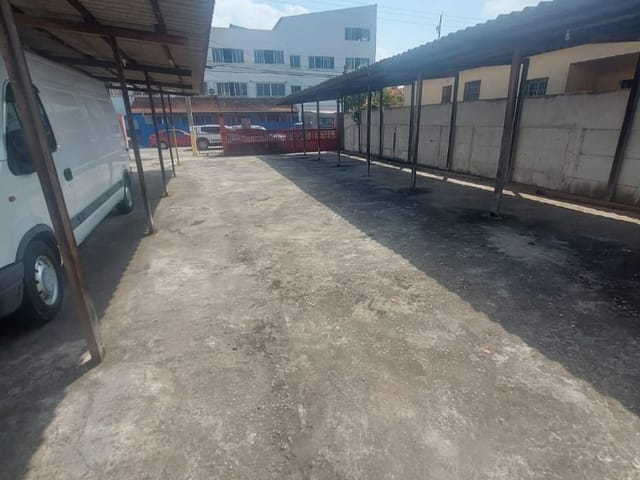 Terreno com 334m², à venda, no bairro Centro em Macaé