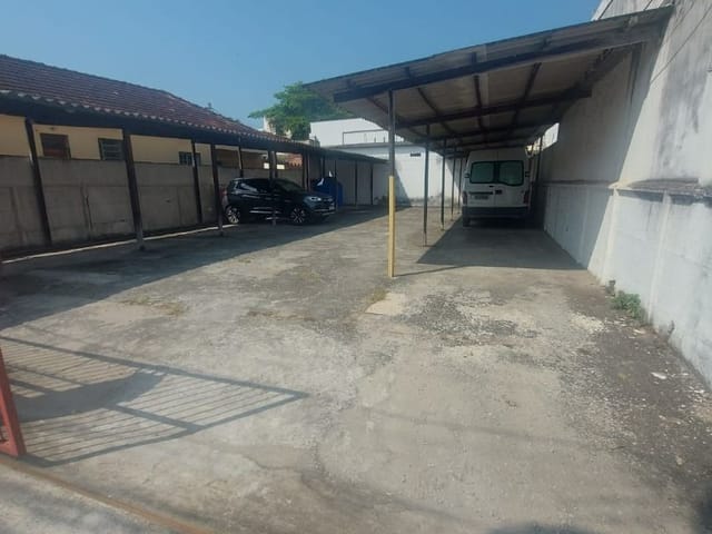 Terreno com 334m², à venda, no bairro Centro em Macaé