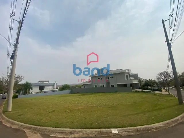 Terreno com 941m², à venda, no bairro Portal dos Bandeirantes II em Porto Feliz