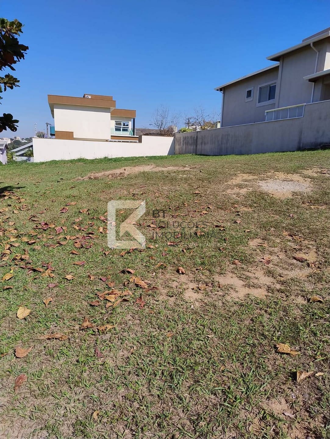 Terreno à venda, 10m² - Foto 1