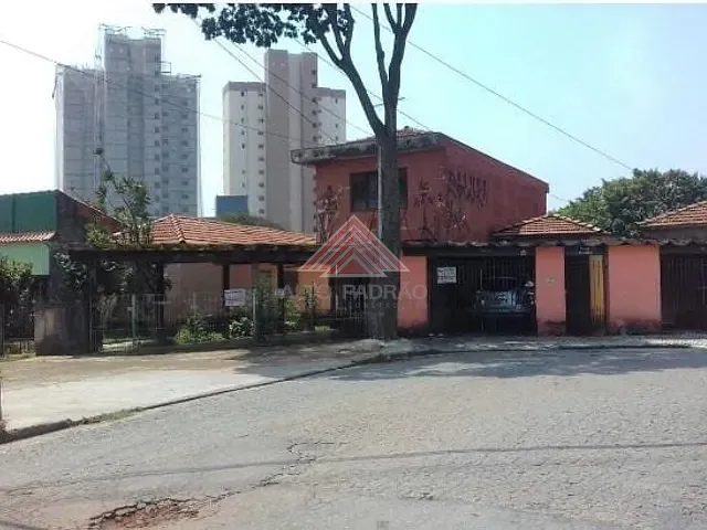 Terreno com 2500m², à venda, no bairro Vila Aquilino em Santo André