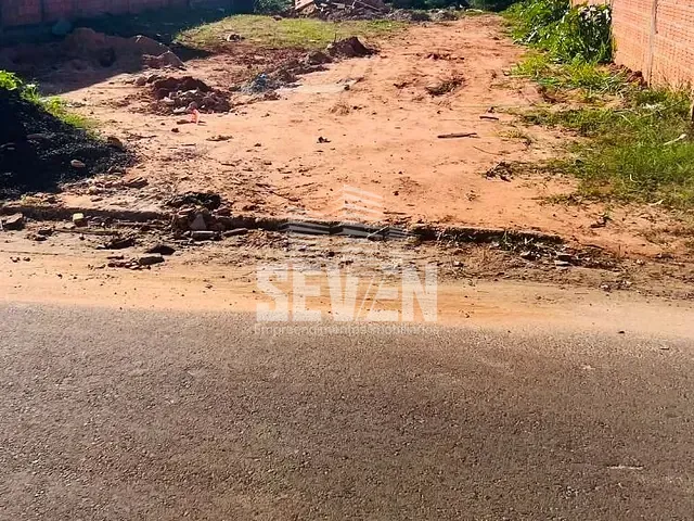 Terreno com 252m², à venda, no bairro Parque Santa Edwiges em Bauru