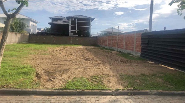 Terreno com 450m², à venda, no bairro Vila da Rainha em Campos dos Goytacazes
